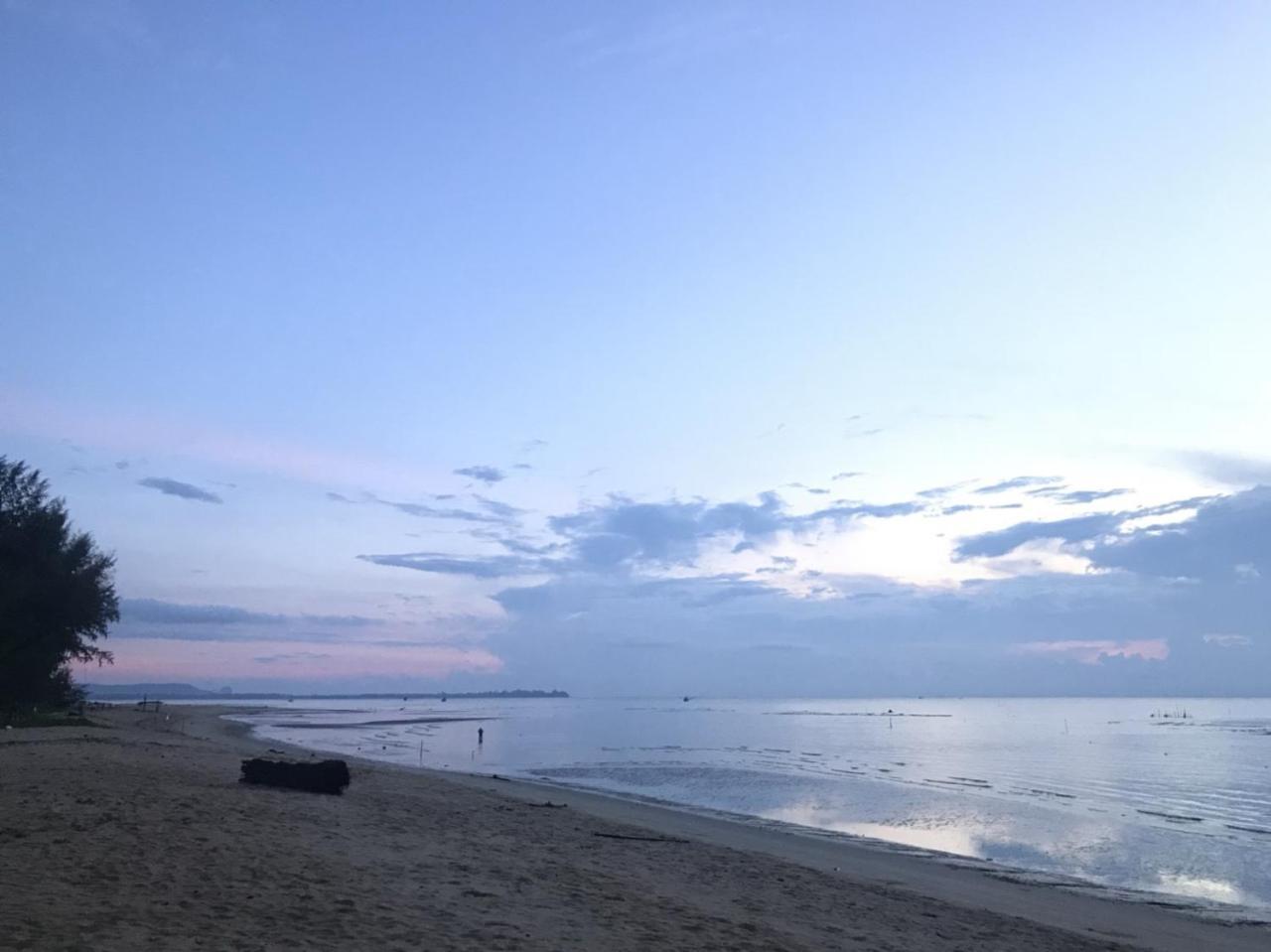 Had Lamae Resort Ban Pak Nam Lamae 외부 사진