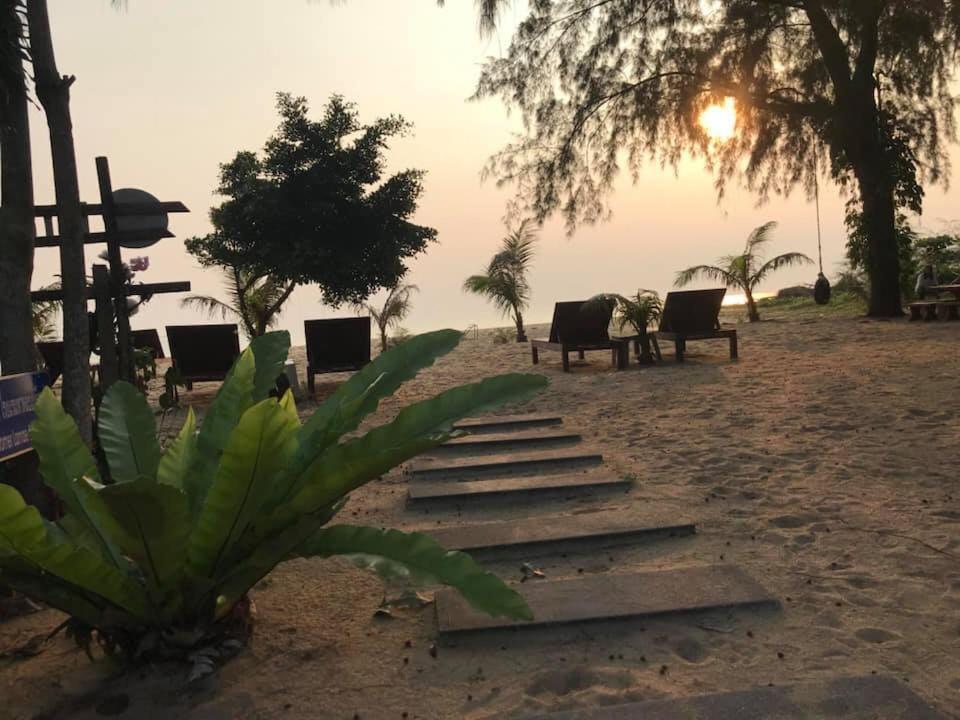 Had Lamae Resort Ban Pak Nam Lamae 외부 사진